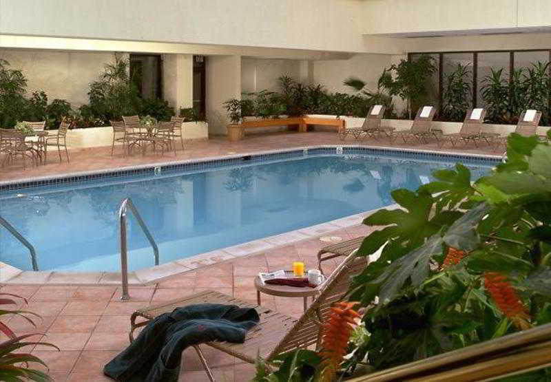 Salt Marriott Downtown At Creek 4*